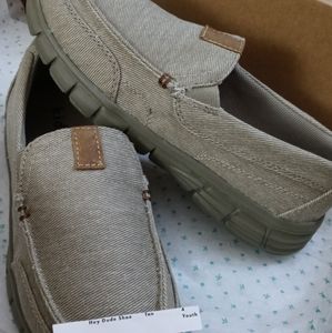 Hey Dude slide ons! 4Youth